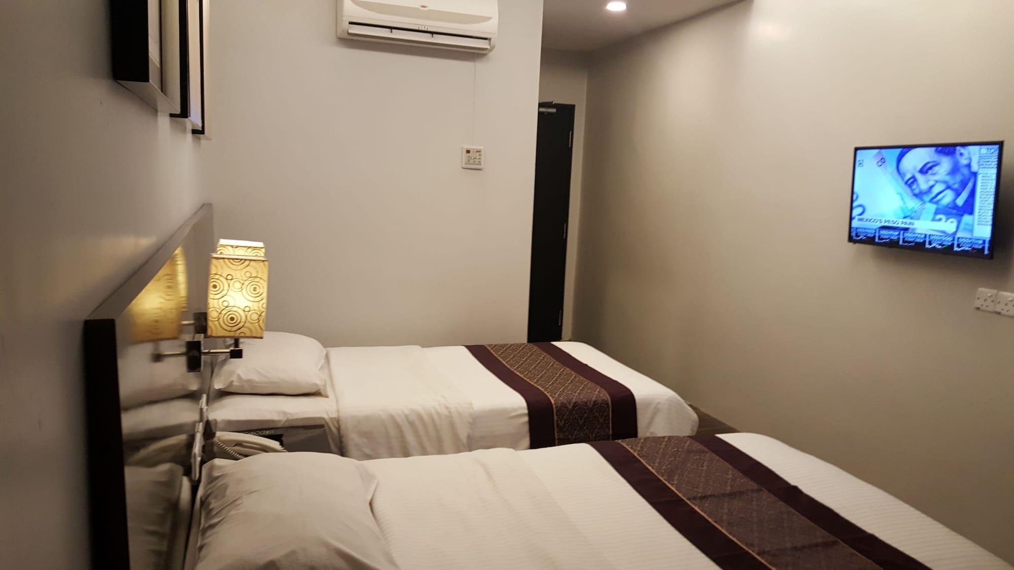Hotel Super 8 @ 2*
