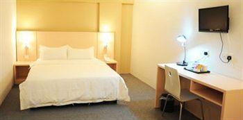 Hotel Super 8 @ 2*