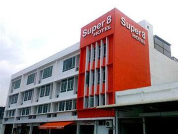 Super 8 @ Hotel